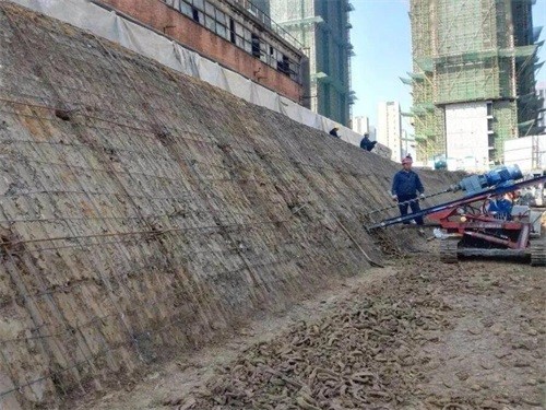 渝中建筑边坡支护